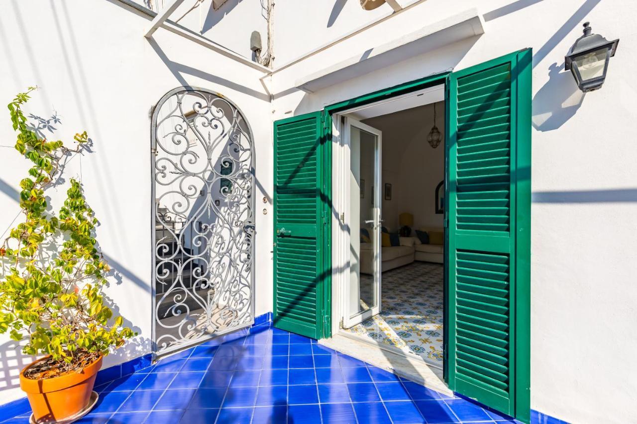 Capri Turquoise By Napoliapartments Zewnętrze zdjęcie