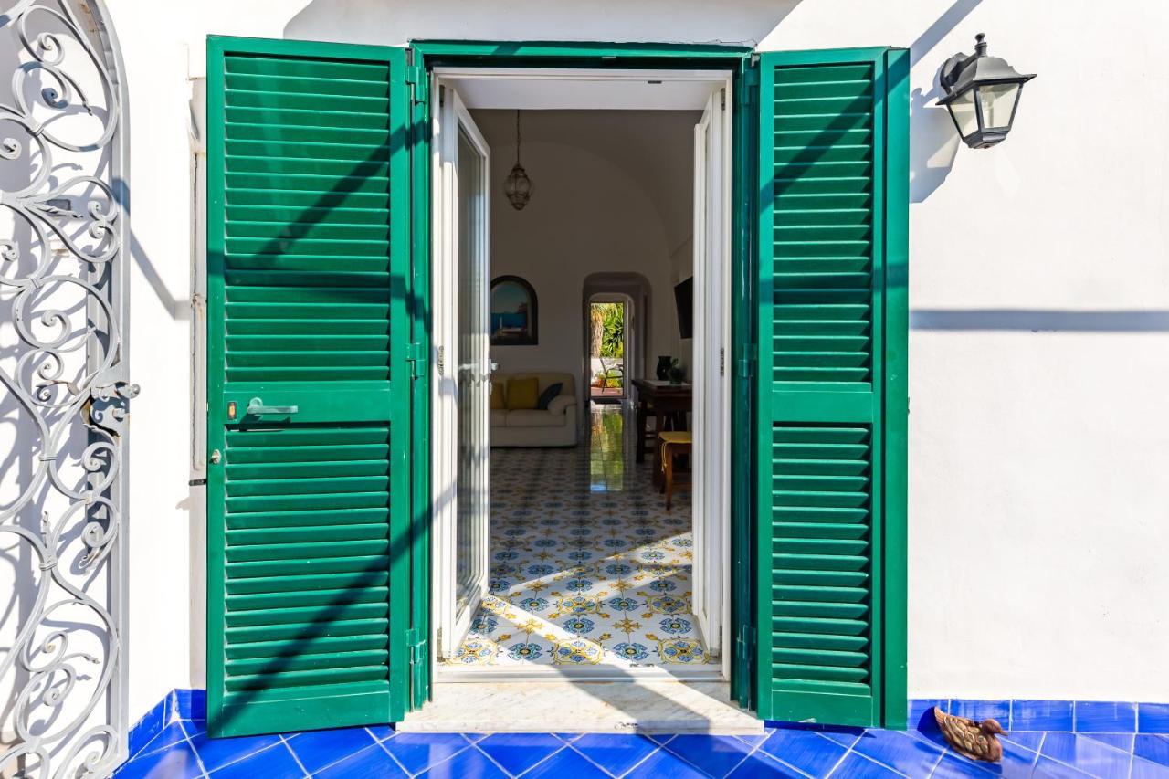 Capri Turquoise By Napoliapartments Zewnętrze zdjęcie